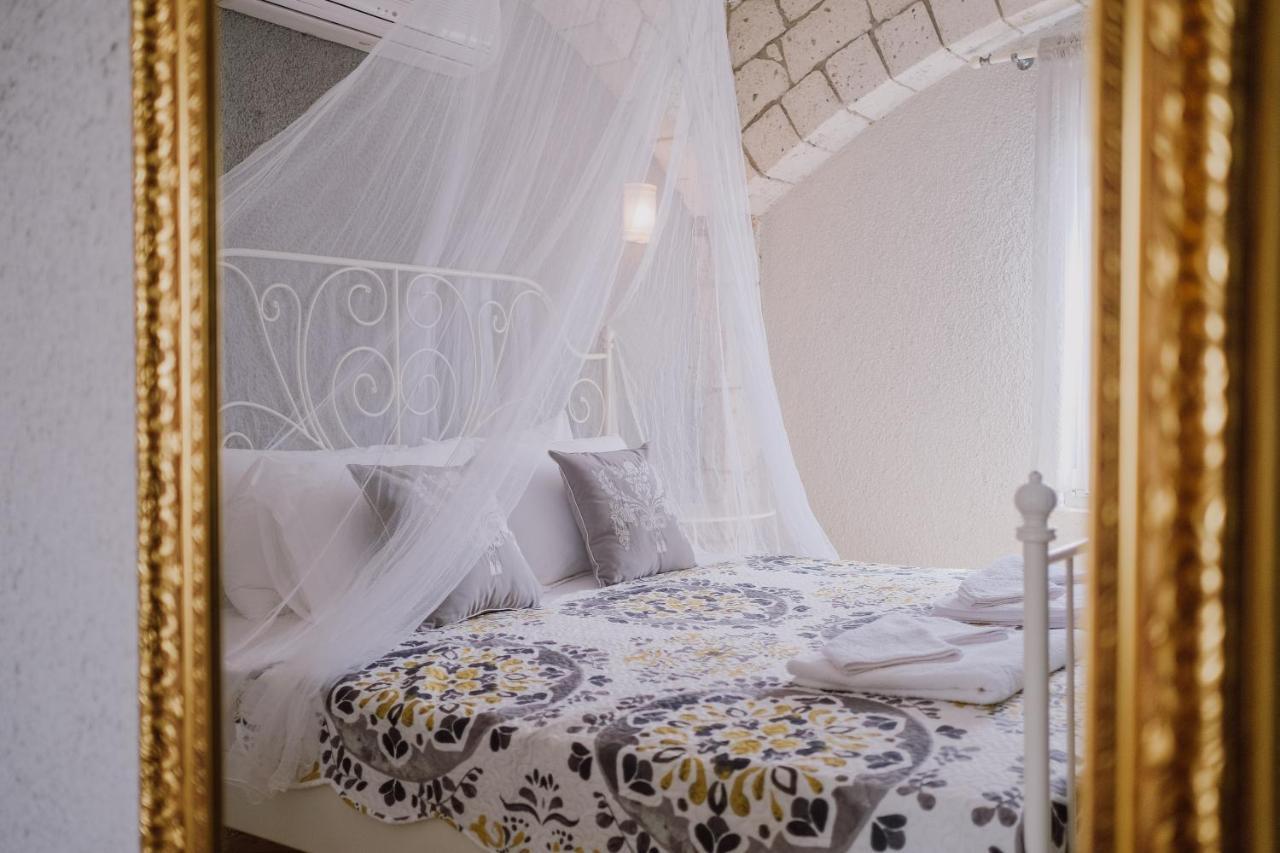 Deruni Butik Hotel Izmir Bagian luar foto