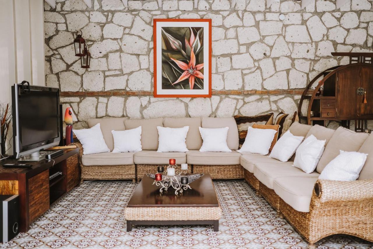 Deruni Butik Hotel Izmir Bagian luar foto